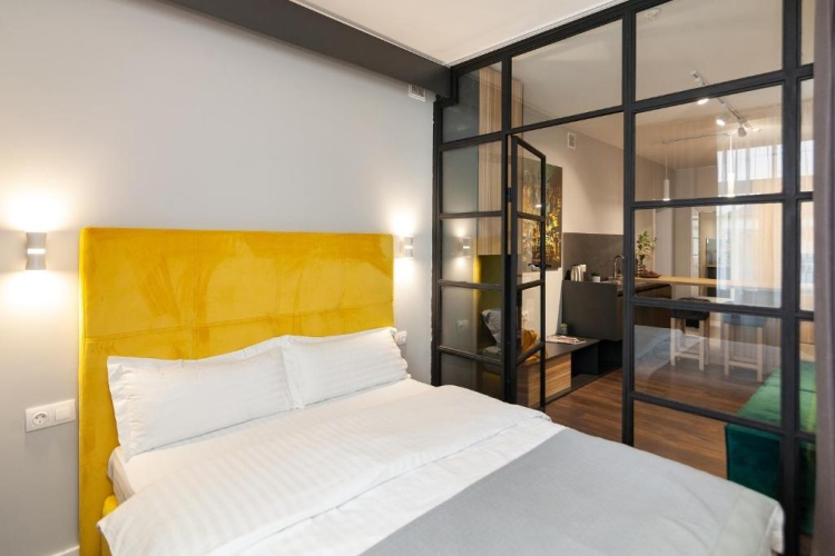 2 Bedrooms Apartment