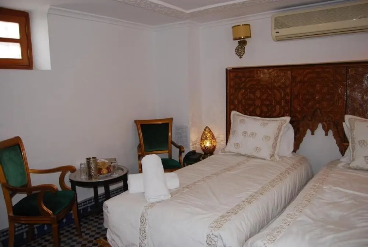 Room in B&B - Riad Authentic Palace & Spa - Al Bartal
