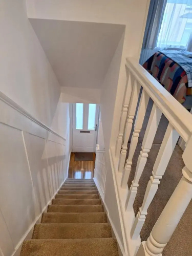 Fantastic Large Room with  free parking
