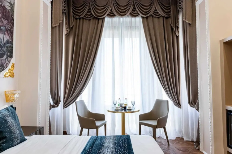 Queen Catlleya Suite