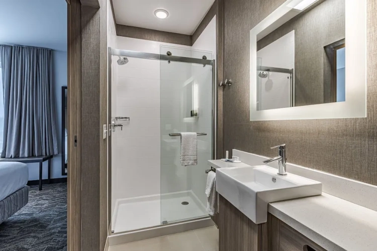Quadruple Suite