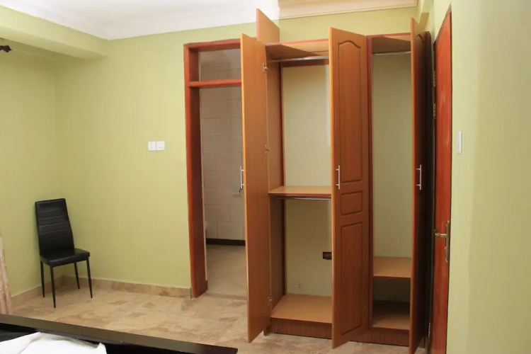 Delta Suites
