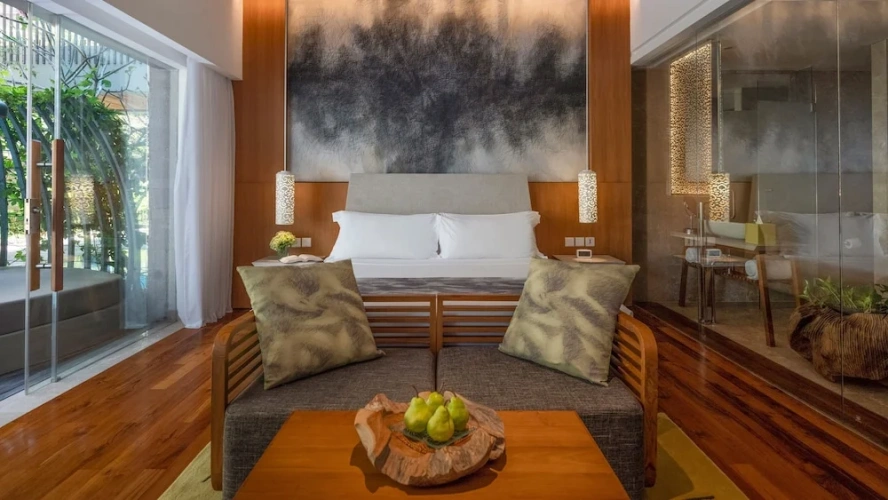 Impressive Lagoon Pool Double Suite