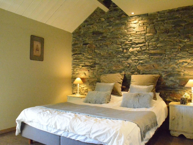 Cottage With Foosball & Garden