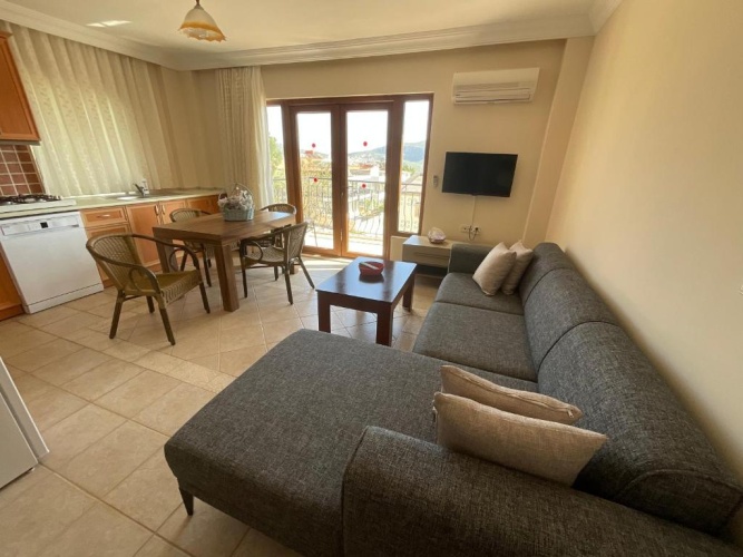 2 Bedrooms Cottage