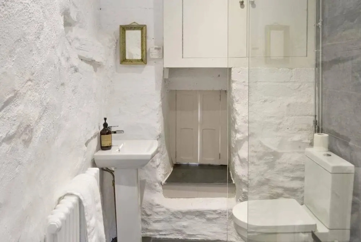 Itchingstone Cottage