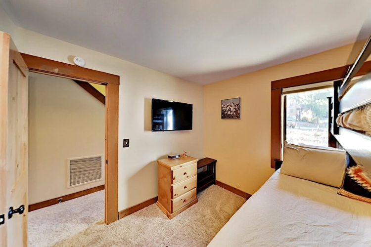 3045silv 2 Bedroom Home