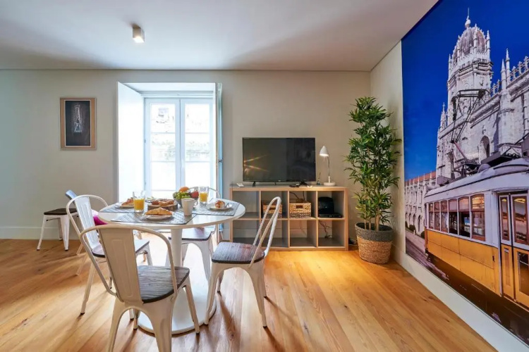 Modern Apartment Bica dos Olhos