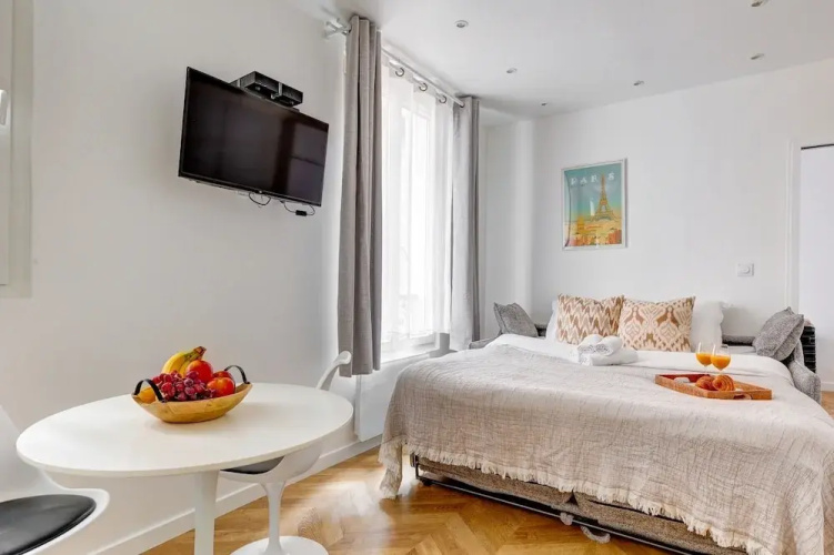 Bright 1BR Near Seine & Eiffel Tower