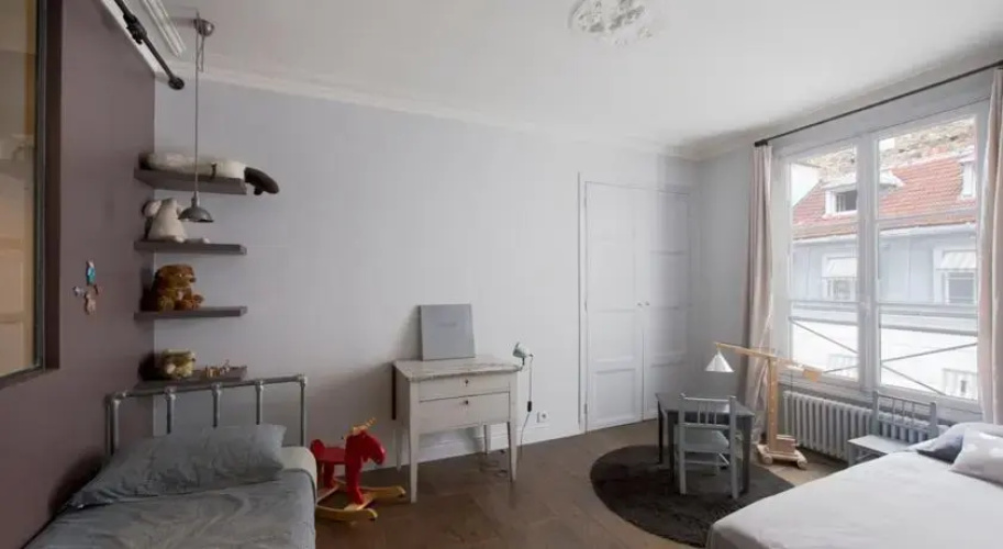 Class and Elegance: Parisian Apartment