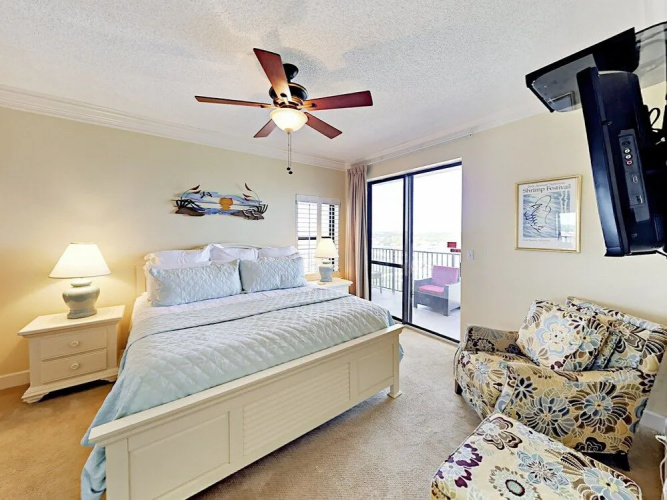 Phoenix VI Condominiums #1515 - 3 Br condo by RedAwning