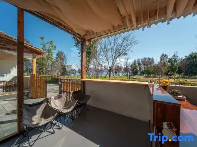 Puju Homestay (Erhai)