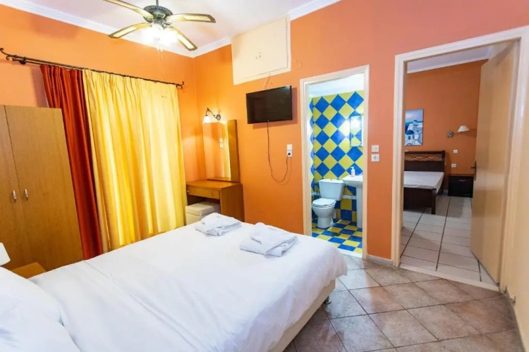 Economy Quadruple room