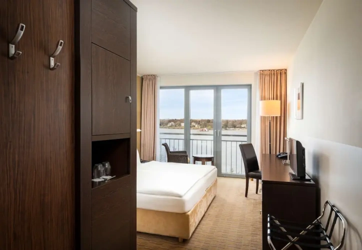 Executive Double room with river view