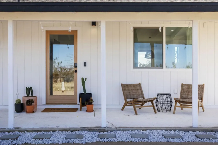 Mojave Mesa - Desert Views & Desert Style 1 Bedroom Home by RedAwning