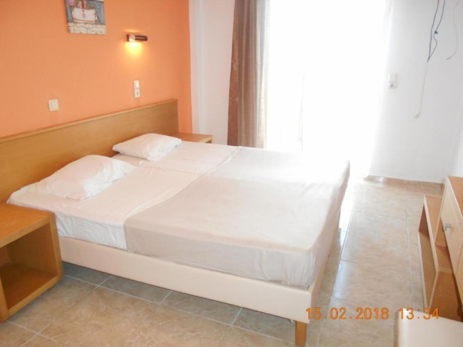 Standard Triple room with sea view