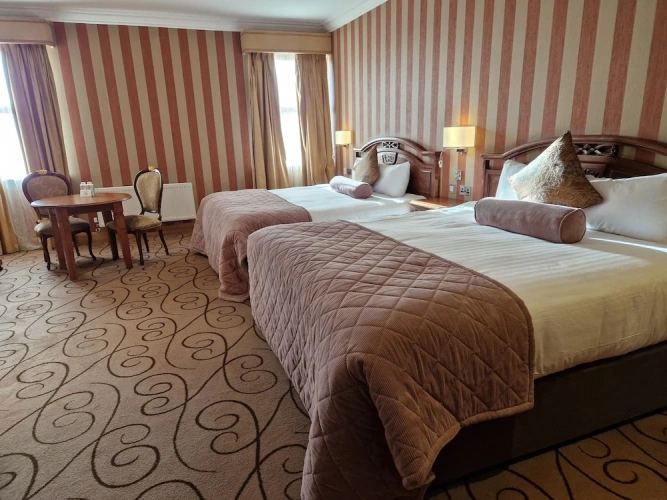 Classic Quadruple room