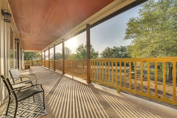 2 Bedrooms Cottage