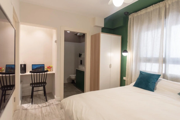 1 Bedroom Apartment