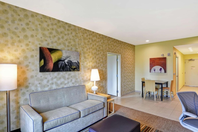 Double Suite