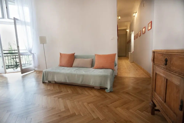 Warsaw Concierge Wilcza Gallery