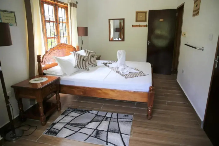 Tannette Villa