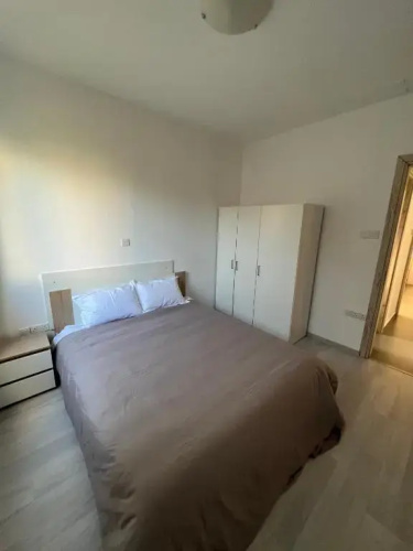 200M From Beach 2 Bedroom