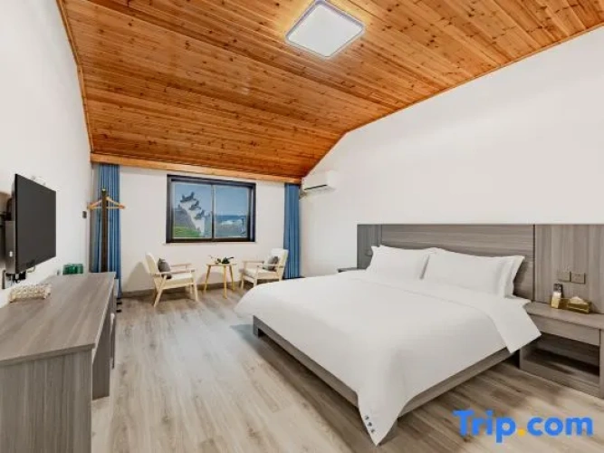 Deluxe Double Suite