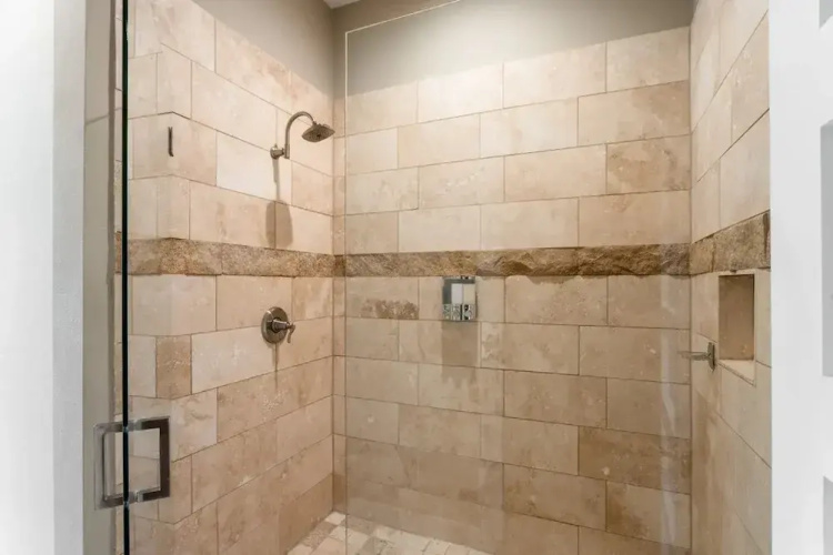 Upstay - Newly Built Modern Home w Private Pool , Austin