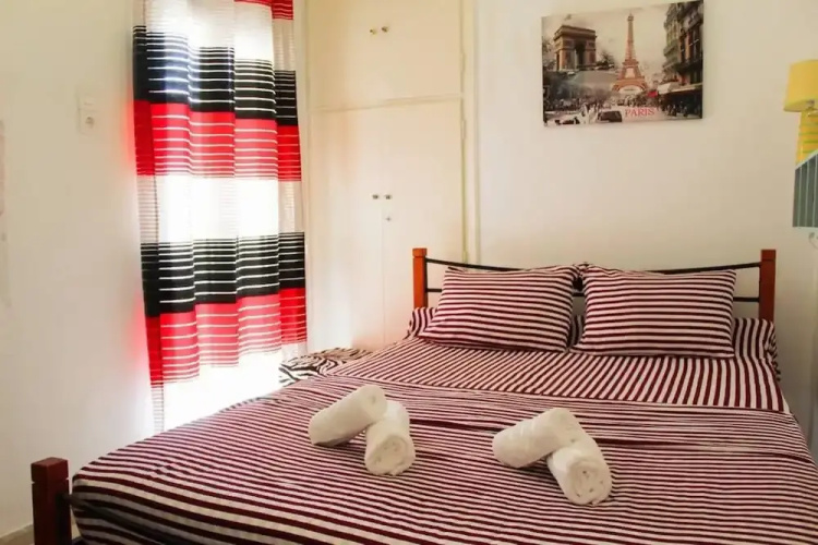 Santa Barbara s Cute Apartment