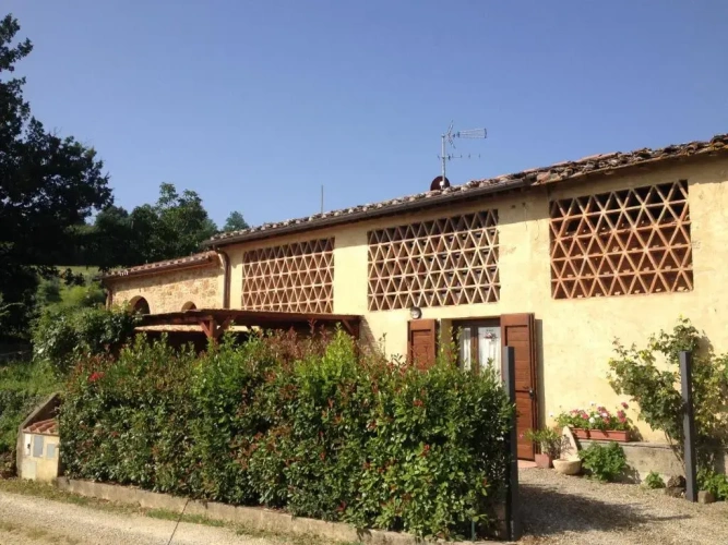 2 Bedrooms Cottage