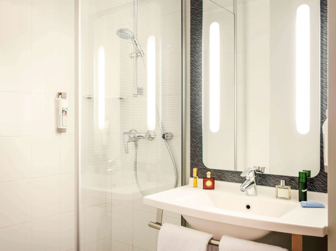 ibis Paris 17 Clichy-Batignolles photo 12