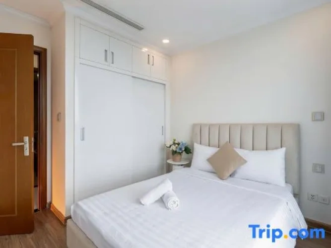 1 Bedroom Deluxe Double room with city view