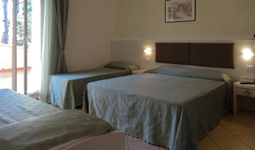 Classic Quadruple room