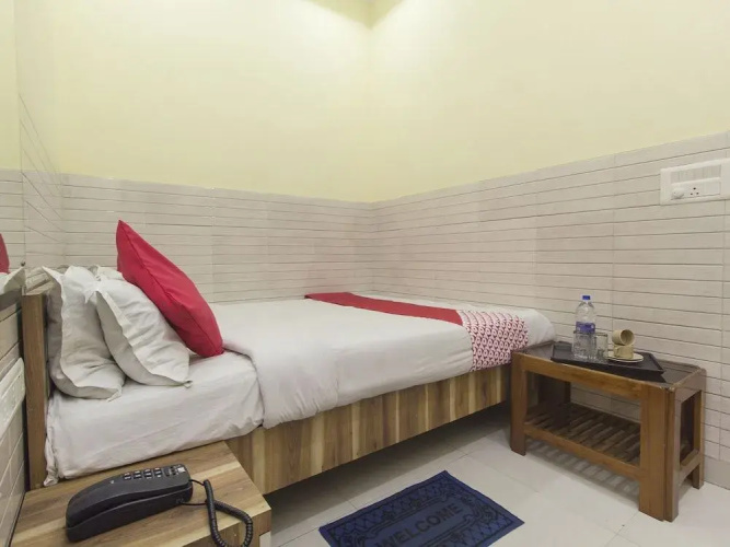 OYO 16792 Bidhan Plaza