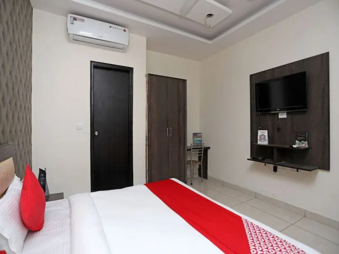 OYO 28017 Hotel Olive