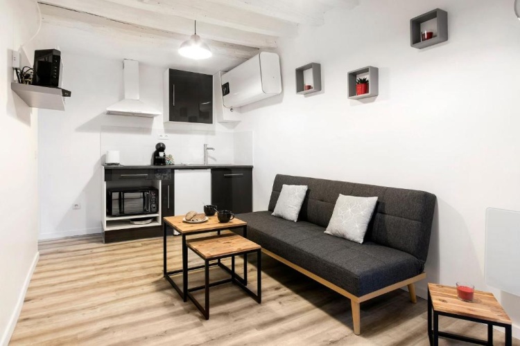 1 Bedroom Apartment
