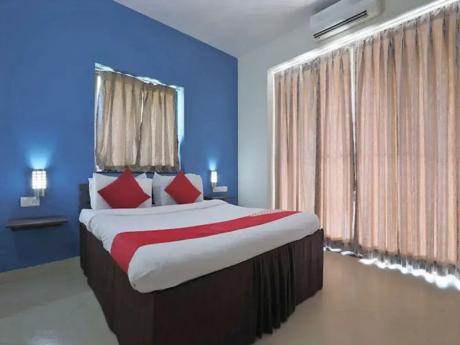 OYO 3305 Royale Assagao