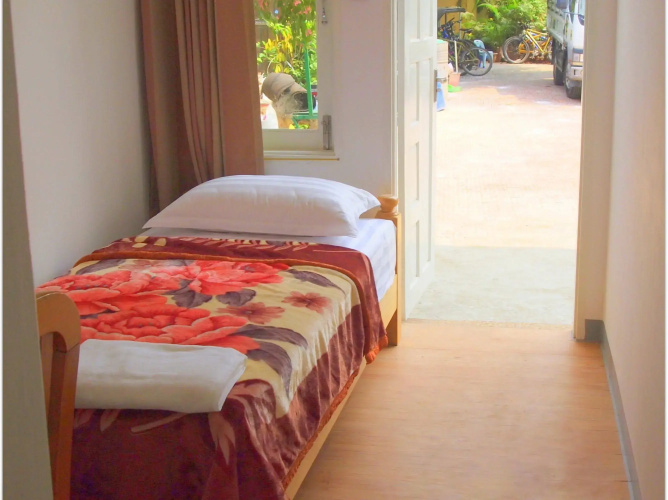 Bike World Explores Myanmar Inn