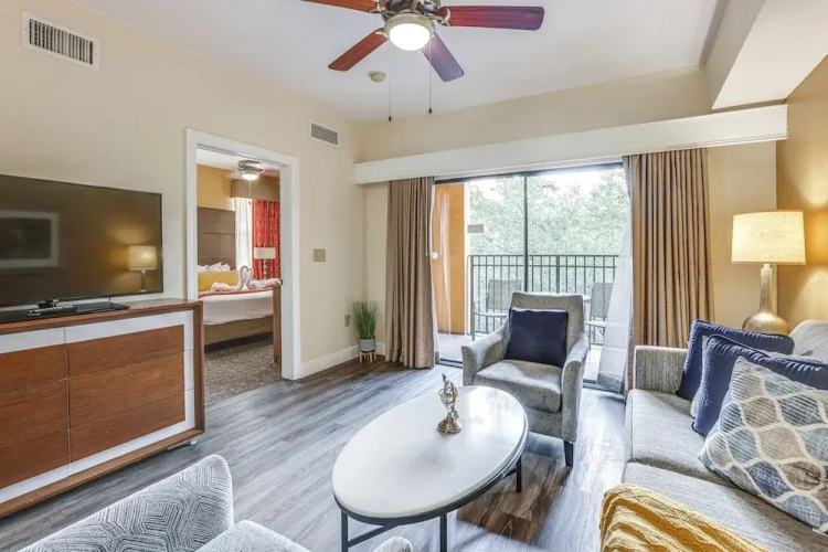 Poolside Oasis: 7 Mi to Disney & Universal
