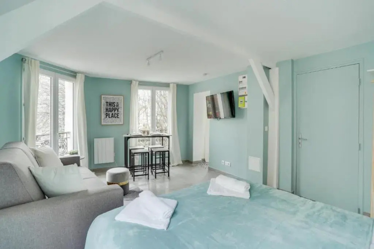 145 Suite Marc, Large Studio, Paris Center