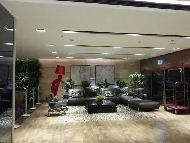 Luminous Jade Hotel