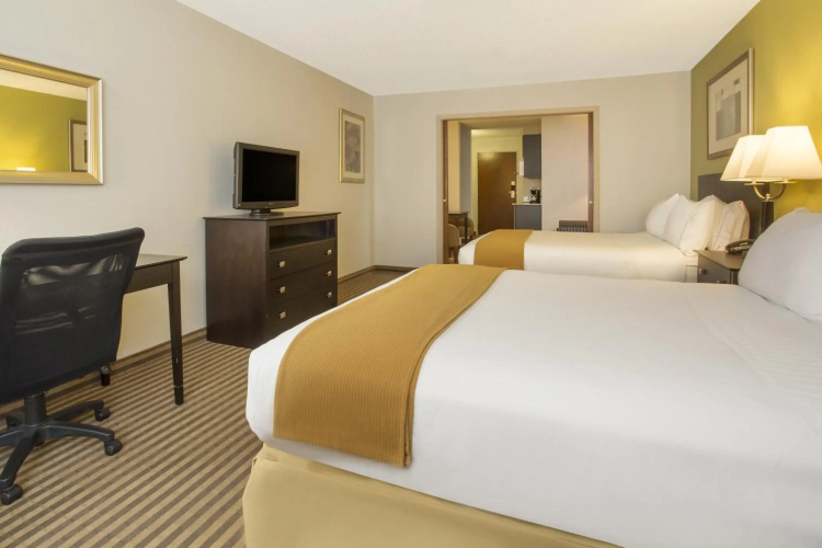 Holiday Inn Express Hotel & Suites Kalamazoo
