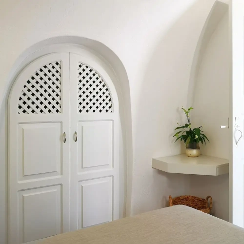 2 Bedrooms Suite with balcony