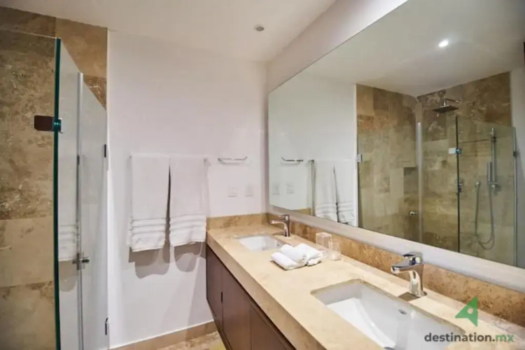 2 Bedrooms Apartment with Private Terrace