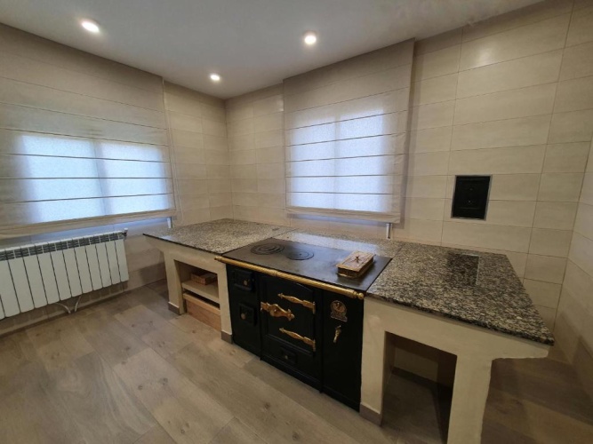 3 Bedrooms Cottage