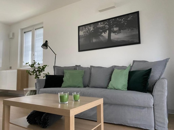 2 Bedrooms Apartment