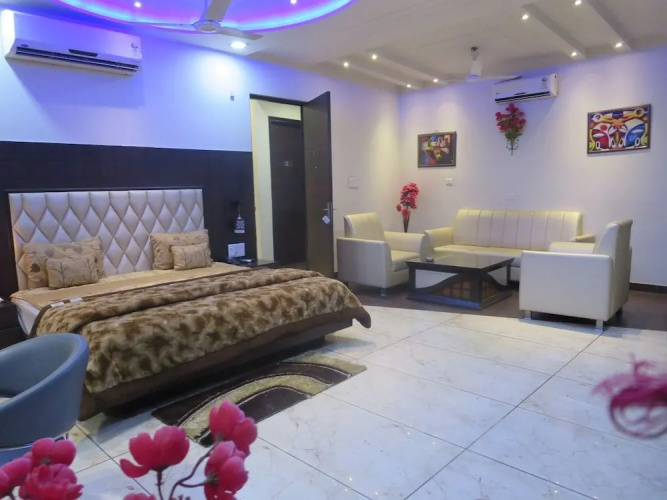 Hotel Madhushrie Agra