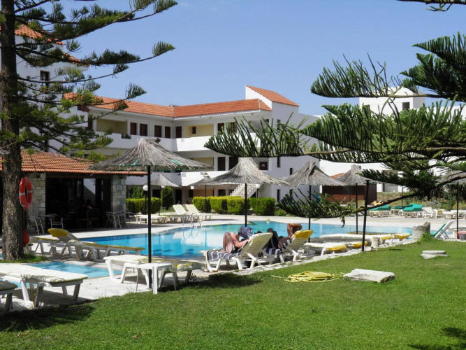 Theatraki Apartments