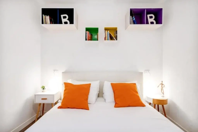 2 Bedrooms Apartment